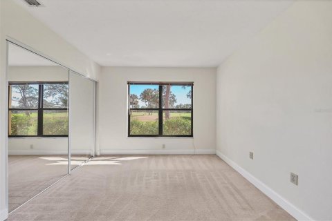 Condo in Sarasota, Florida, 2 bedrooms  № 1562349 - photo 15