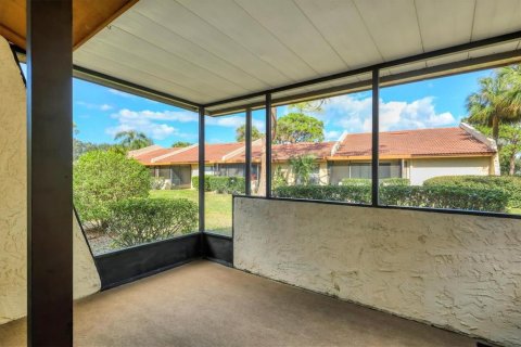 Condo in Sarasota, Florida, 2 bedrooms  № 1562349 - photo 17