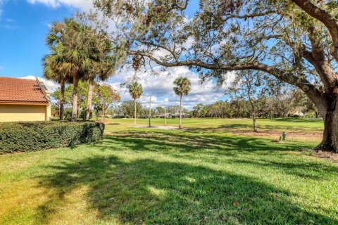 Condo in Sarasota, Florida, 2 bedrooms  № 1562349 - photo 21
