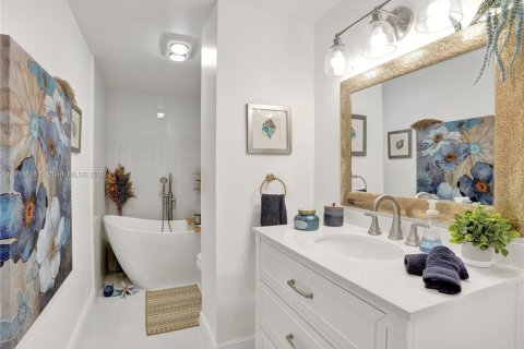 Condominio en venta en Hollywood, Florida, 2 dormitorios, 227.05 m2 № 1973288 - foto 17