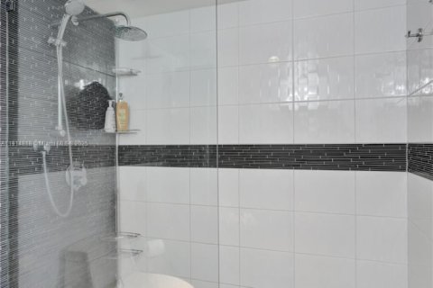 Condominio en venta en Hollywood, Florida, 2 dormitorios, 227.05 m2 № 1973288 - foto 27