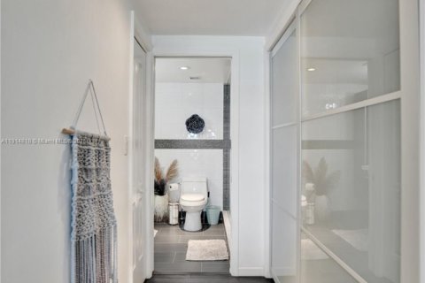Condominio en venta en Hollywood, Florida, 2 dormitorios, 227.05 m2 № 1973288 - foto 24