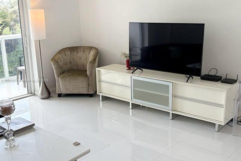 Copropriété à louer à Bal Harbour, Floride: 2 chambres, 98.1 m2 № 1861107 - photo 6