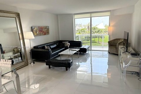 Copropriété à louer à Bal Harbour, Floride: 2 chambres, 98.1 m2 № 1861107 - photo 3