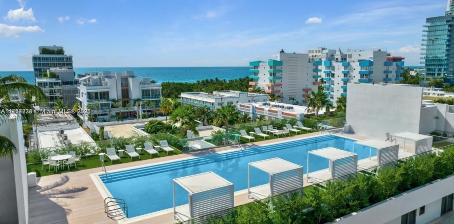 Кондоминиум с 2 спальнями в Майами-Бич, Флорида № 1969484