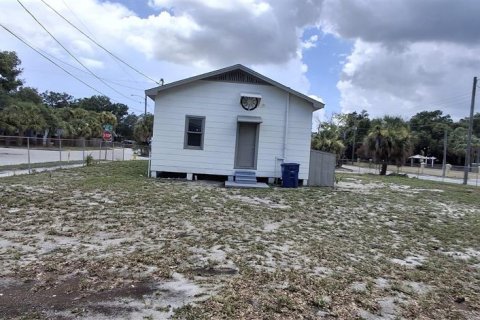 House in Tampa, Florida 2 bedrooms, 84.73 sq.m. № 2239783 - photo 3