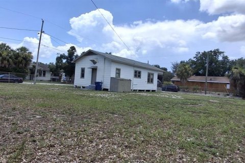 House in Tampa, Florida 2 bedrooms, 84.73 sq.m. № 2239783 - photo 5