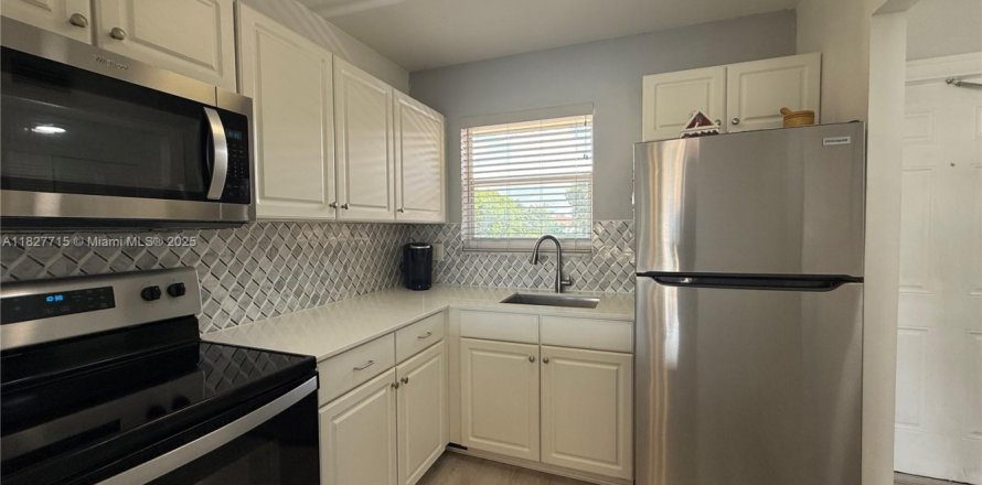 Condo in Sunrise, Florida, 1 bedroom  № 1896567