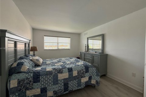 Condo in Sunrise, Florida, 1 bedroom  № 1896567 - photo 23