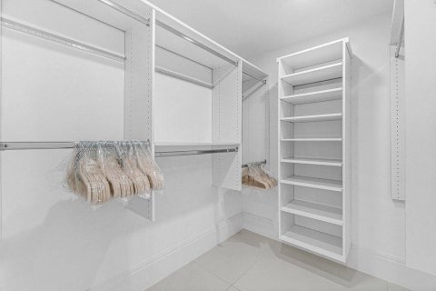 Condo in Palm Beach, Florida, 2 bedrooms  № 2158419 - photo 19