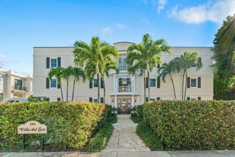 Condo in Palm Beach, Florida, 2 bedrooms  № 2158419 - photo 27