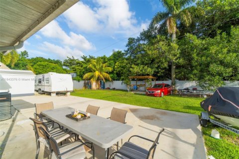 House in Homestead, Florida 3 bedrooms, 88.16 sq.m. № 1842511 - photo 27