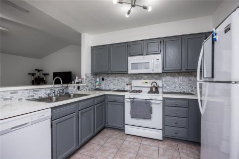 House in Gainesville, Florida 2 bedrooms, 116.5 sq.m. № 1744780 - photo 21