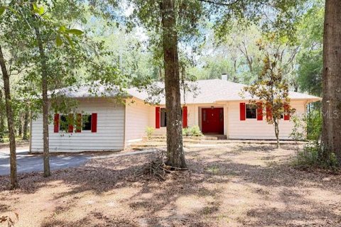 House in Floral City, Florida 3 bedrooms, 196.95 sq.m. № 1816653 - photo 1