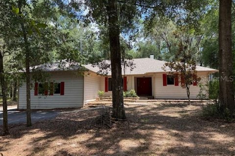 House in Floral City, Florida 3 bedrooms, 196.95 sq.m. № 1816653 - photo 2