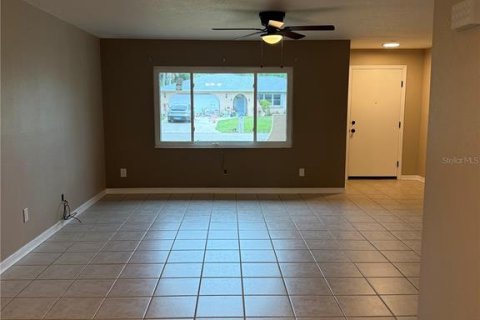 Casa en alquiler en Port Charlotte, Florida, 2 dormitorios, 134.34 m2 № 1908866 - foto 13