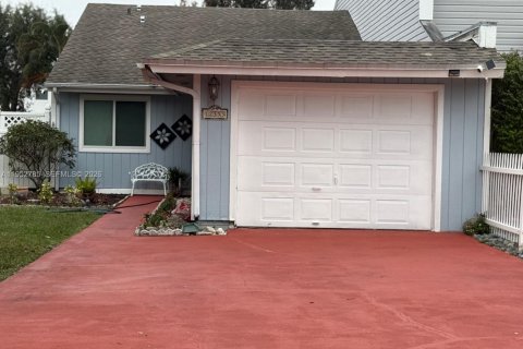 Casa en venta en Wellington, Florida, 2 dormitorios, 120.22 m2 № 2054581 - foto 1