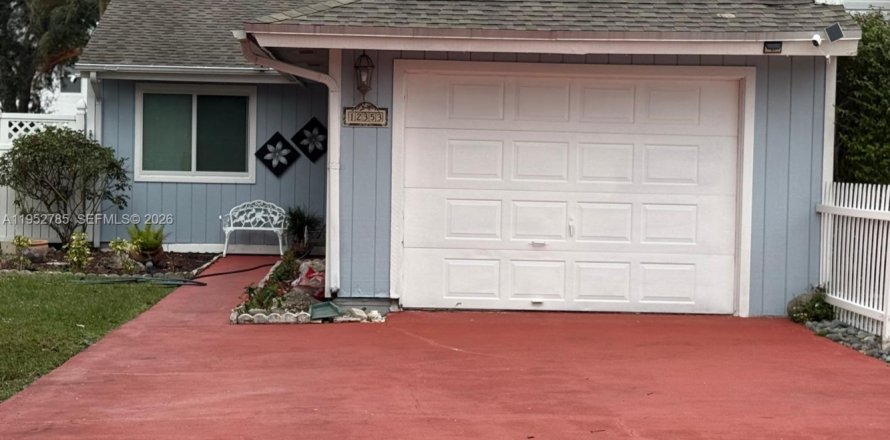 Casa en Wellington, Florida 2 dormitorios, 120.22 m2 № 2054581