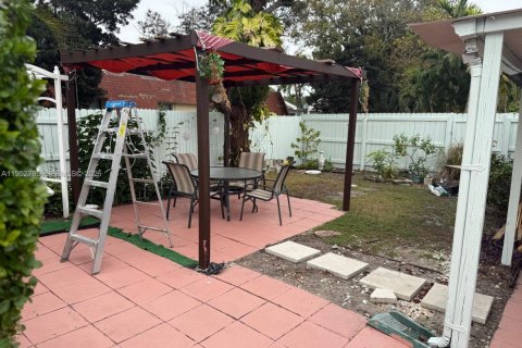 Casa en venta en Wellington, Florida, 2 dormitorios, 120.22 m2 № 2054581 - foto 28