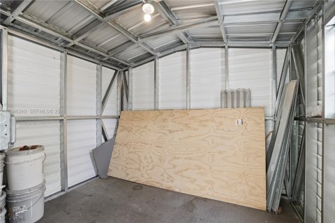 Casa en venta en Opa-locka, Florida, 2 dormitorios, 80.08 m2 № 2058221 - foto 21