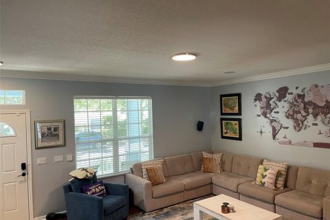 Townhouse in Windermere, Florida 3 bedrooms, 138.42 sq.m. № 1644016 - photo 10