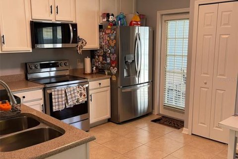 Townhouse in Windermere, Florida 3 bedrooms, 138.42 sq.m. № 1644016 - photo 8