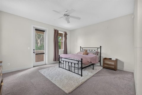 Townhouse in Winter Park, Florida 2 bedrooms, 171.96 sq.m. № 2287760 - photo 20