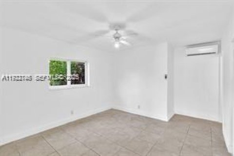 Immobilier commercial à vendre à Fort Lauderdale, Floride: 225.1 m2 № 1991653 - photo 14