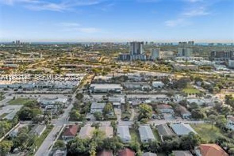 Immobilier commercial à vendre à Fort Lauderdale, Floride: 225.1 m2 № 1991653 - photo 16