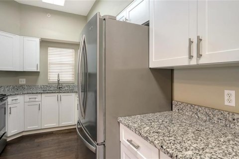 Copropriété à louer à Sarasota, Floride: 2 chambres, 106.56 m2 № 2329153 - photo 12