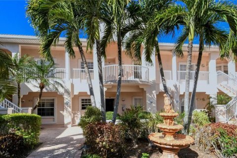 Copropriété à louer à Sarasota, Floride: 2 chambres, 106.56 m2 № 2329153 - photo 2
