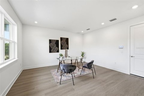 Adosado en venta en Orlando, Florida, 2 dormitorios, 186.18 m2 № 2093376 - foto 3