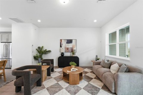 Adosado en venta en Orlando, Florida, 2 dormitorios, 186.18 m2 № 2093376 - foto 8