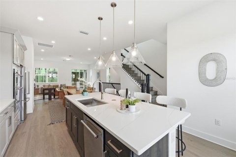 Adosado en venta en Orlando, Florida, 2 dormitorios, 186.18 m2 № 2093376 - foto 12