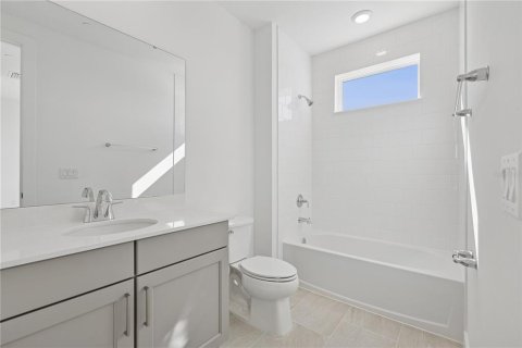 Adosado en venta en Orlando, Florida, 2 dormitorios, 186.18 m2 № 2093376 - foto 18
