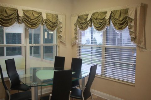 Villa ou maison à louer à Orlando, Floride: 5 chambres, 271.46 m2 № 2108197 - photo 2