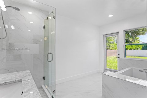 Villa ou maison à louer à Miami, Floride: 3 chambres, 162.58 m2 № 1970734 - photo 29