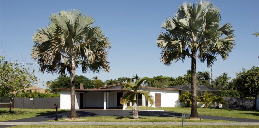 Villa ou maison à Miami, Floride 3 chambres, 162.58 m2 № 1970734
