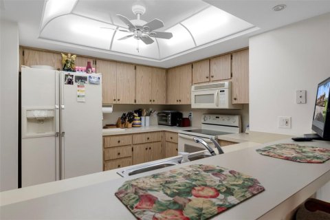 Condominio en venta en Homosassa, Florida, 2 dormitorios, 152.64 m2 № 1908732 - foto 13