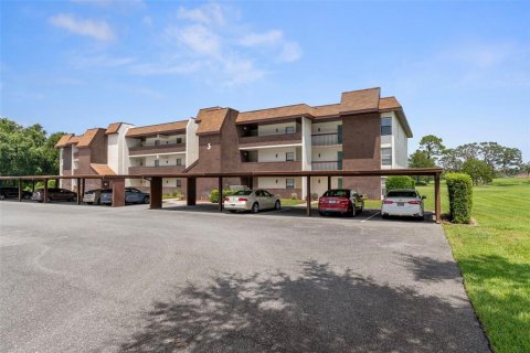 Condominio en venta en Homosassa, Florida, 2 dormitorios, 152.64 m2 № 1908732 - foto 1