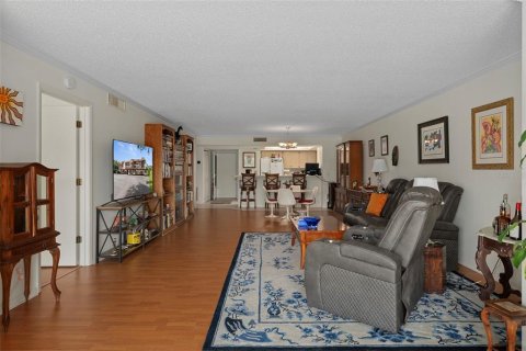 Condominio en venta en Homosassa, Florida, 2 dormitorios, 152.64 m2 № 1908732 - foto 12