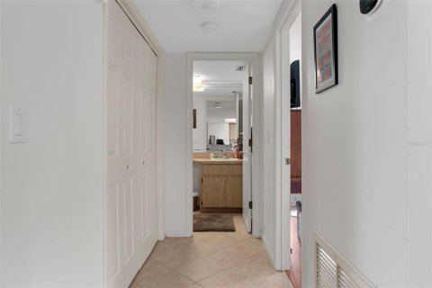 Condominio en venta en Homosassa, Florida, 2 dormitorios, 152.64 m2 № 1908732 - foto 28