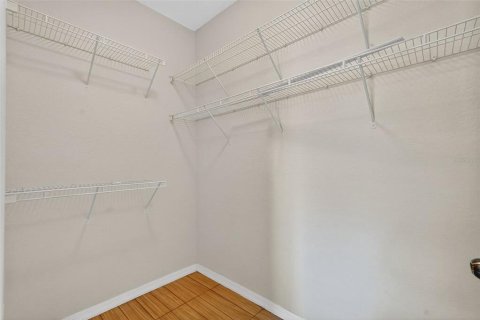 Condo in Haines City, Florida, 2 bedrooms  № 1901987 - photo 19