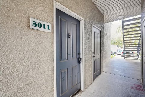 Condo in Haines City, Florida, 2 bedrooms  № 1901987 - photo 2