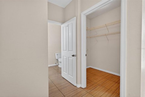 Condo in Haines City, Florida, 2 bedrooms  № 1901987 - photo 30