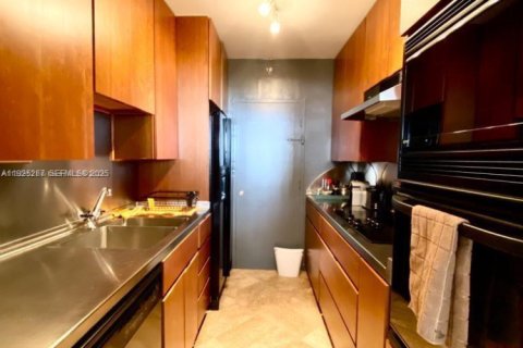 Condo in Miami Beach, Florida, 1 bedroom  № 2076747 - photo 7