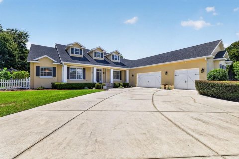Casa en Ocala, Florida 5 dormitorios, 357.02 m2 № 2347513