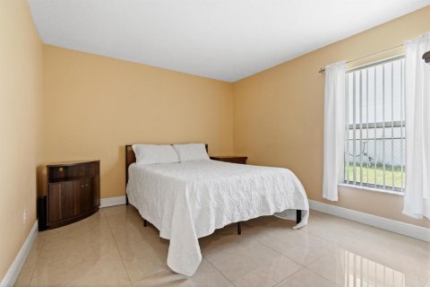 Casa en venta en Port St. Lucie, Florida, 4 dormitorios, 207.73 m2 № 2185172 - foto 22