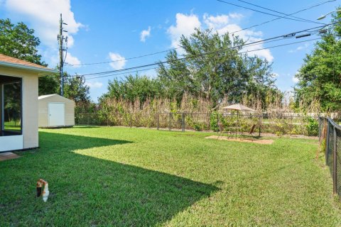 Casa en venta en Port St. Lucie, Florida, 4 dormitorios, 207.73 m2 № 2185172 - foto 29