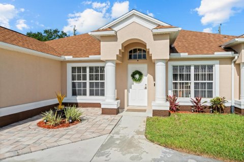 Casa en venta en Port St. Lucie, Florida, 4 dormitorios, 207.73 m2 № 2185172 - foto 2